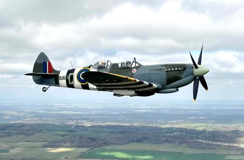 Spitfire MJ627 from Piper PA-32R 'Saratoga'