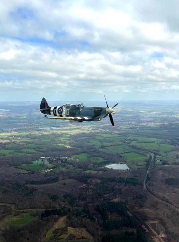 Spitfire MJ627 from Piper PA-32R 'Saratoga'