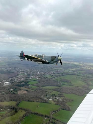 Spitfire MJ627 from Piper PA-32R 'Saratoga'