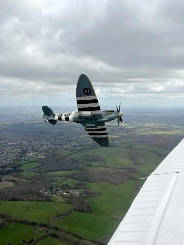 Spitfire MJ627 from Piper PA-32R 'Saratoga'